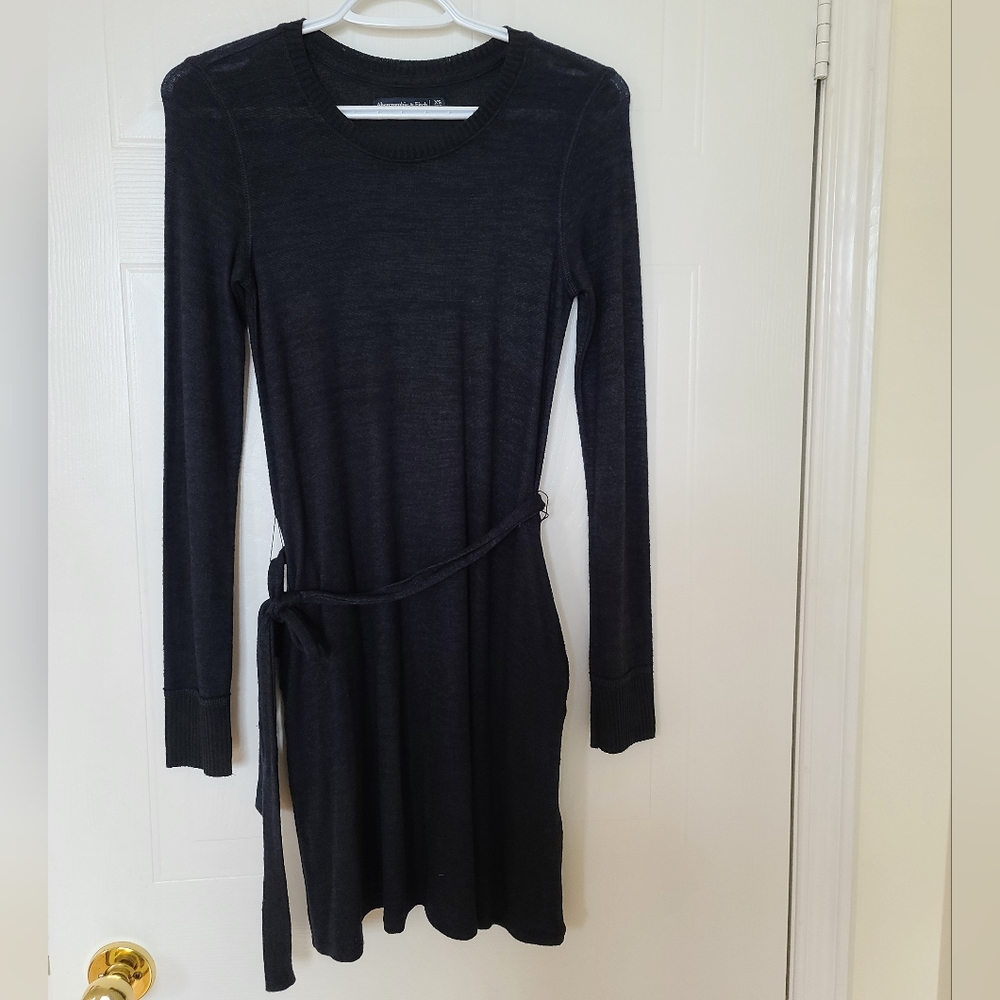 Abercrombie & Fitch Sweater Dress with Pockets, XS, Dark Blue.